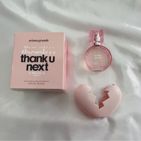 ARIANA GRANDE: THANK U NEXT perfume - Picture 5 of 5